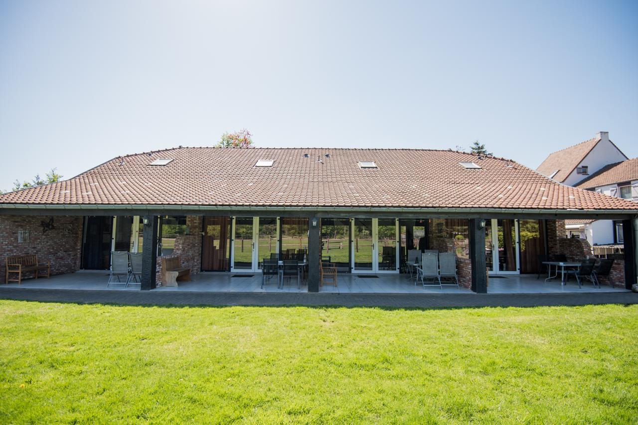 B&B De Kroonhoeve Beringen Exterior foto