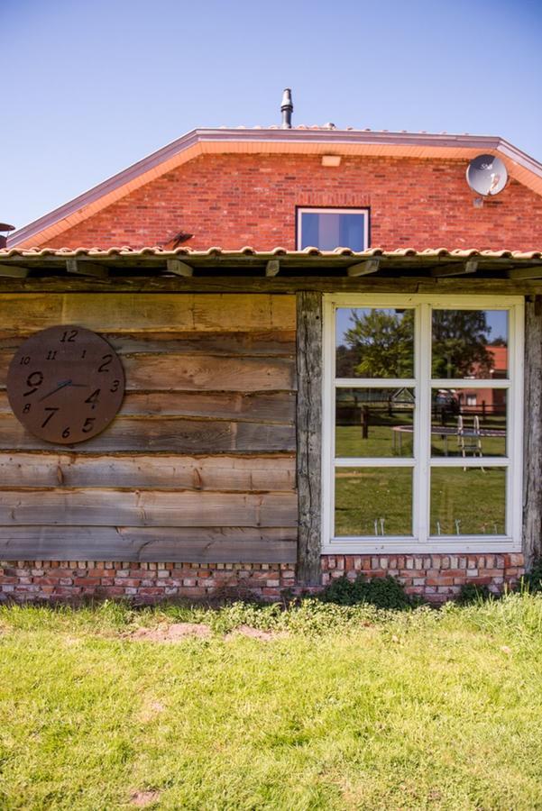 B&B De Kroonhoeve Beringen Exterior foto